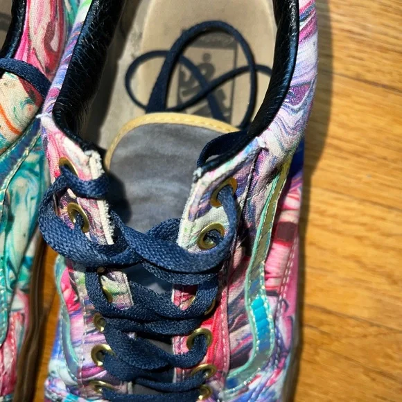 Custom Old Skool Vans!! - Picture 3 of 5